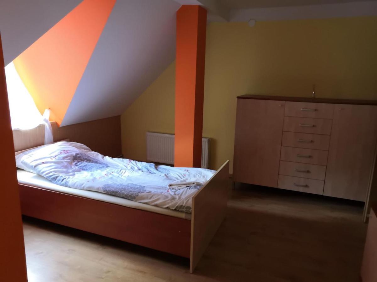Zamek Ostrowski Villa Chojnik Esterno foto