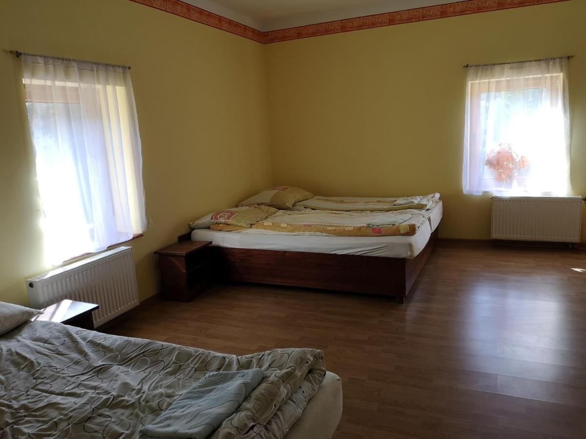 Zamek Ostrowski Villa Chojnik Esterno foto
